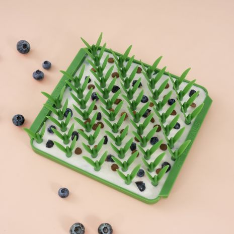Tall Tails Foraging Mat